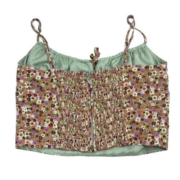 SUNDAY BEST Aritzia Delilah Cropped Floral Camisole Tank Sz Medium - Picture 4 of 6